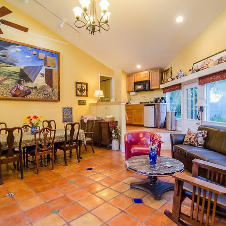ברלינגטון Inn At Charlotte B&B מראה חיצוני תמונה