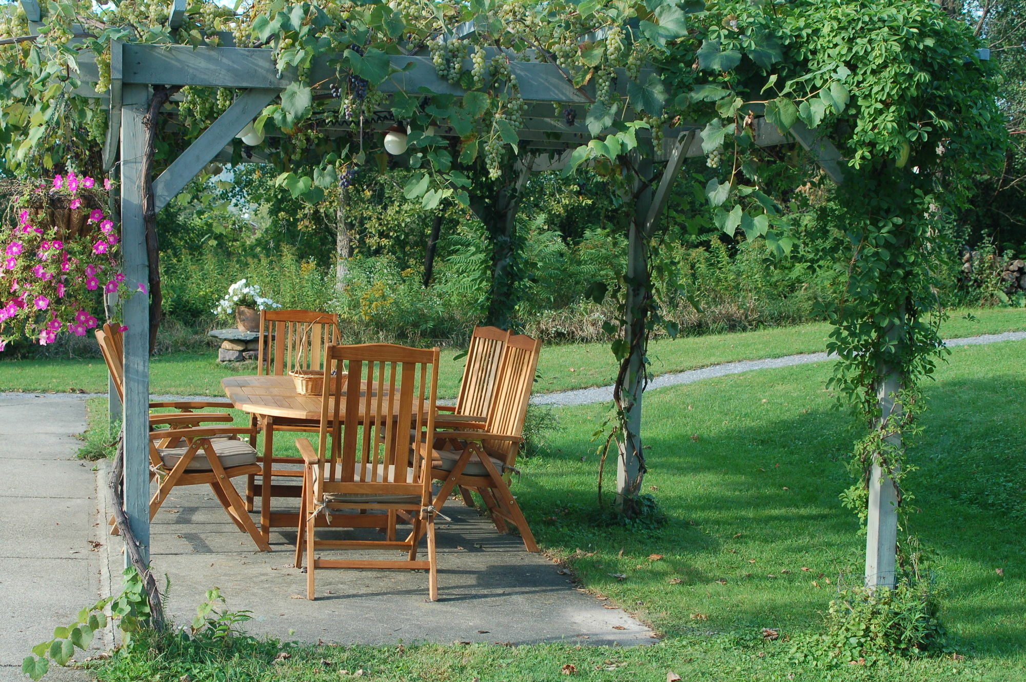ברלינגטון Inn At Charlotte B&B מראה חיצוני תמונה