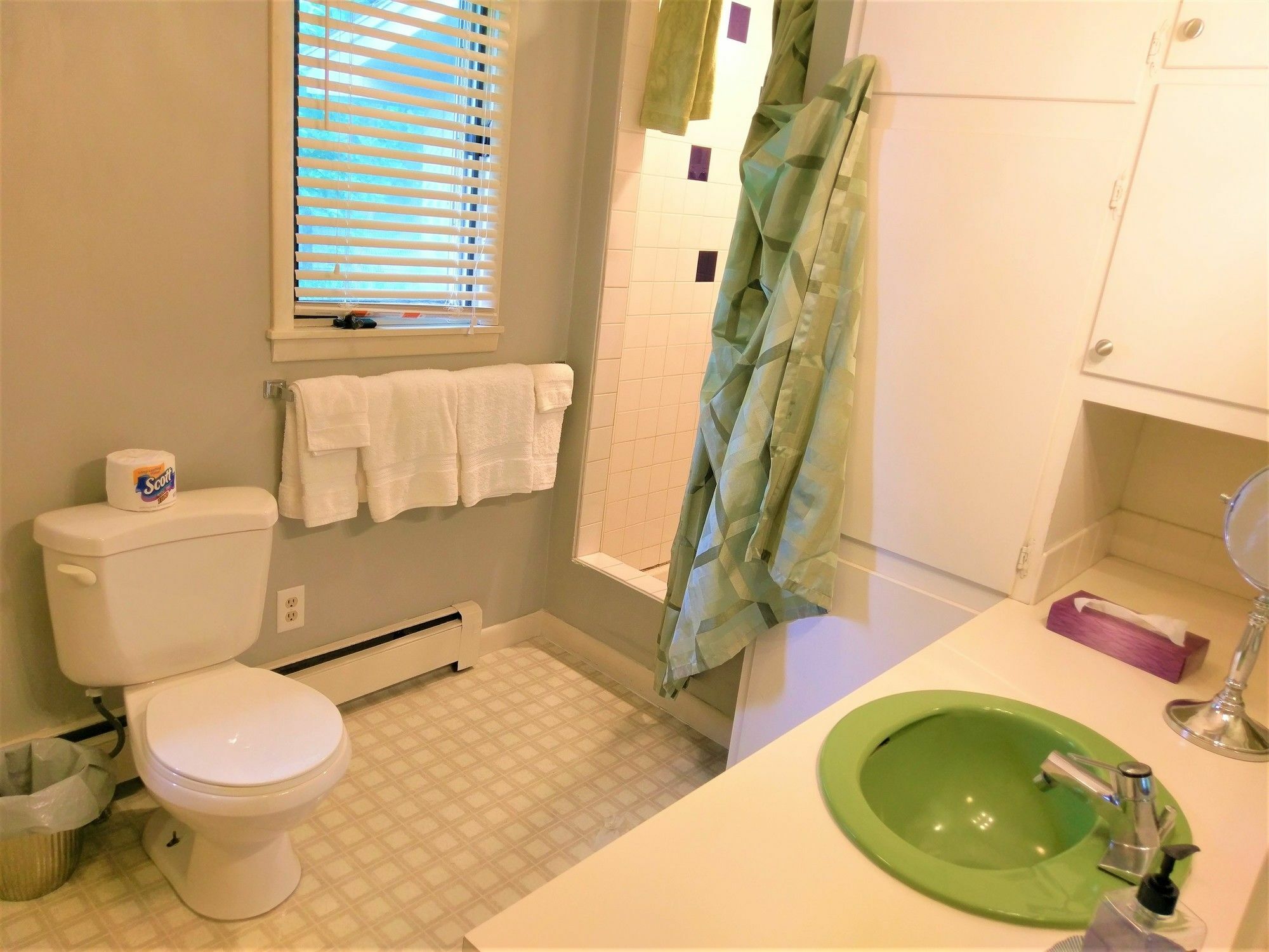 ברלינגטון Inn At Charlotte B&B מראה חיצוני תמונה